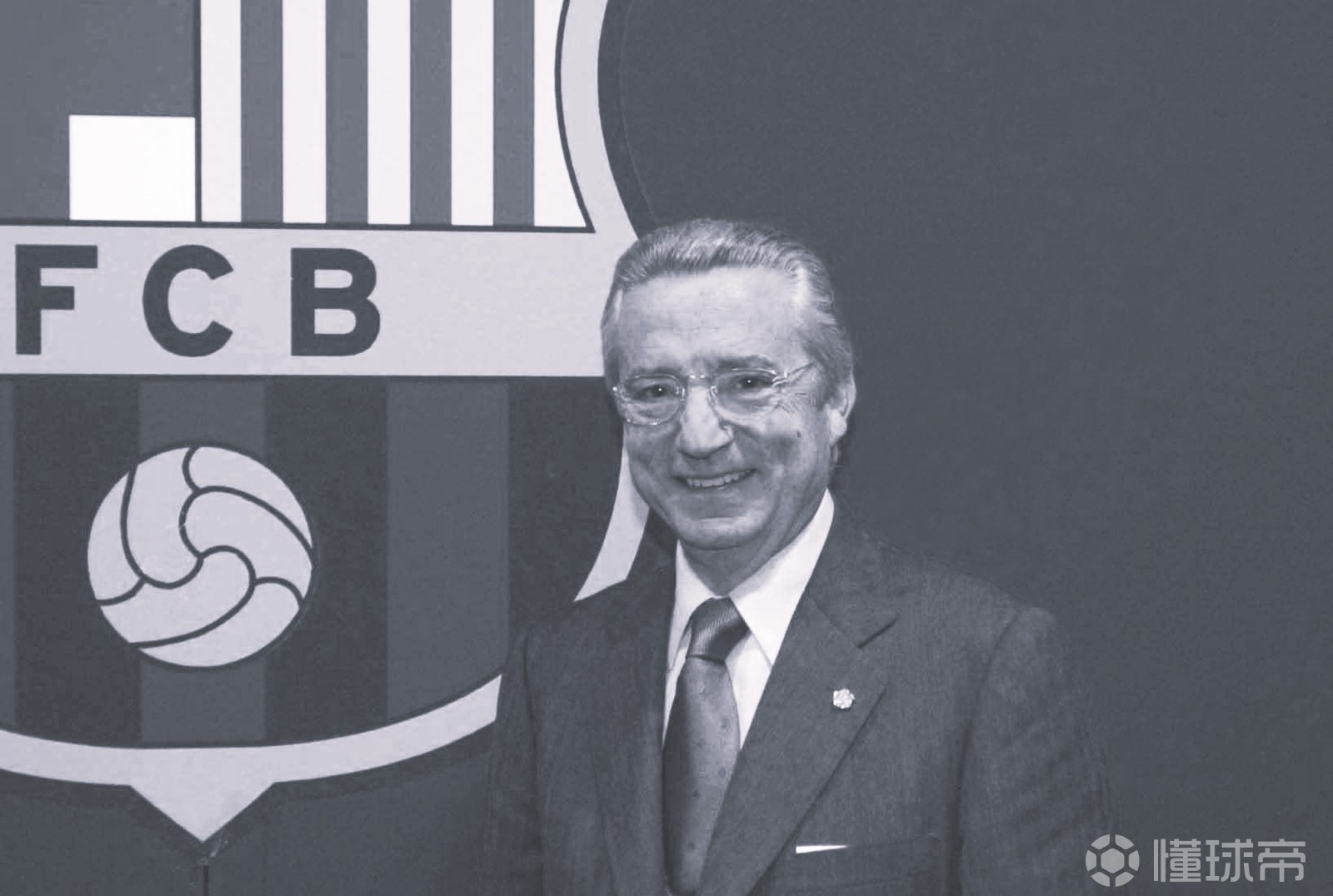皇马官方悼念巴萨前主席雷纳：向其家人与亲友致以慰问与哀思